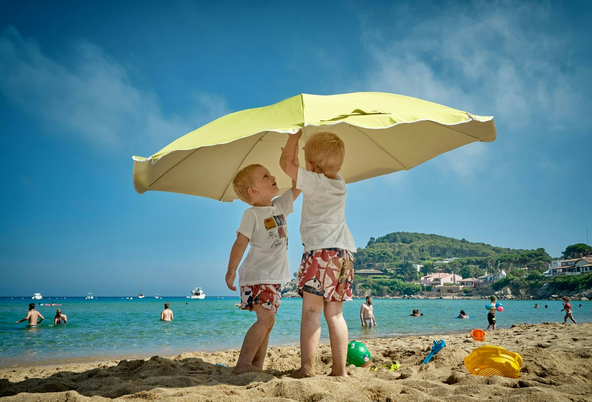 How to Keep Children Safe When Travelling Abroad 